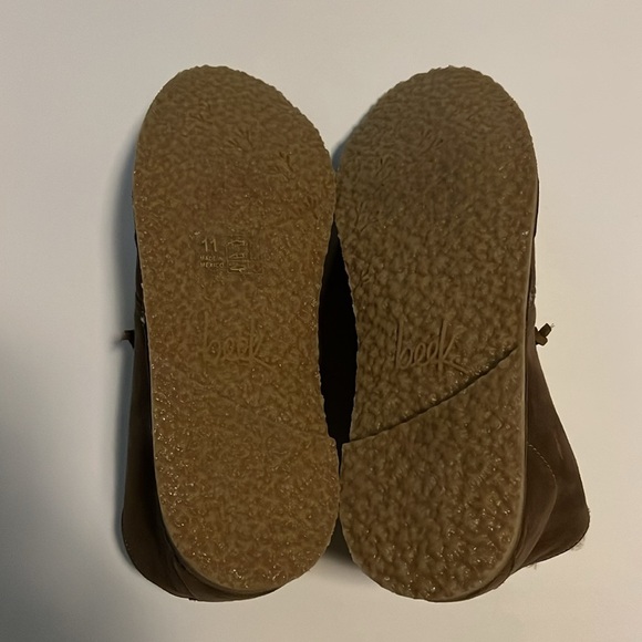 BEEK Penguin Genuine Shearling Lined Chukka Boot In Pecan - Women’s 11 - Picture 5 of 12